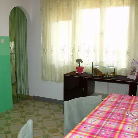Cerin Apartment *