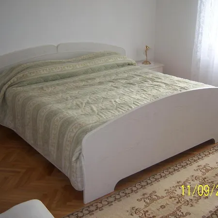 Cerin Apartment *